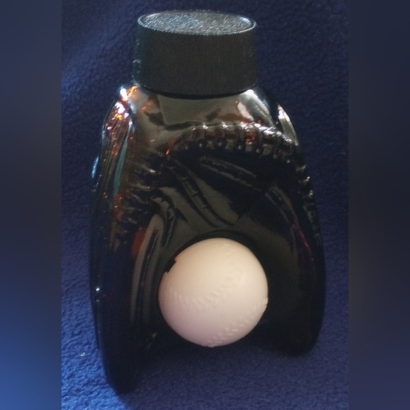 Vintage Avon Mens Baseball Glove Decanter-Empty - Picture 1 of 4
